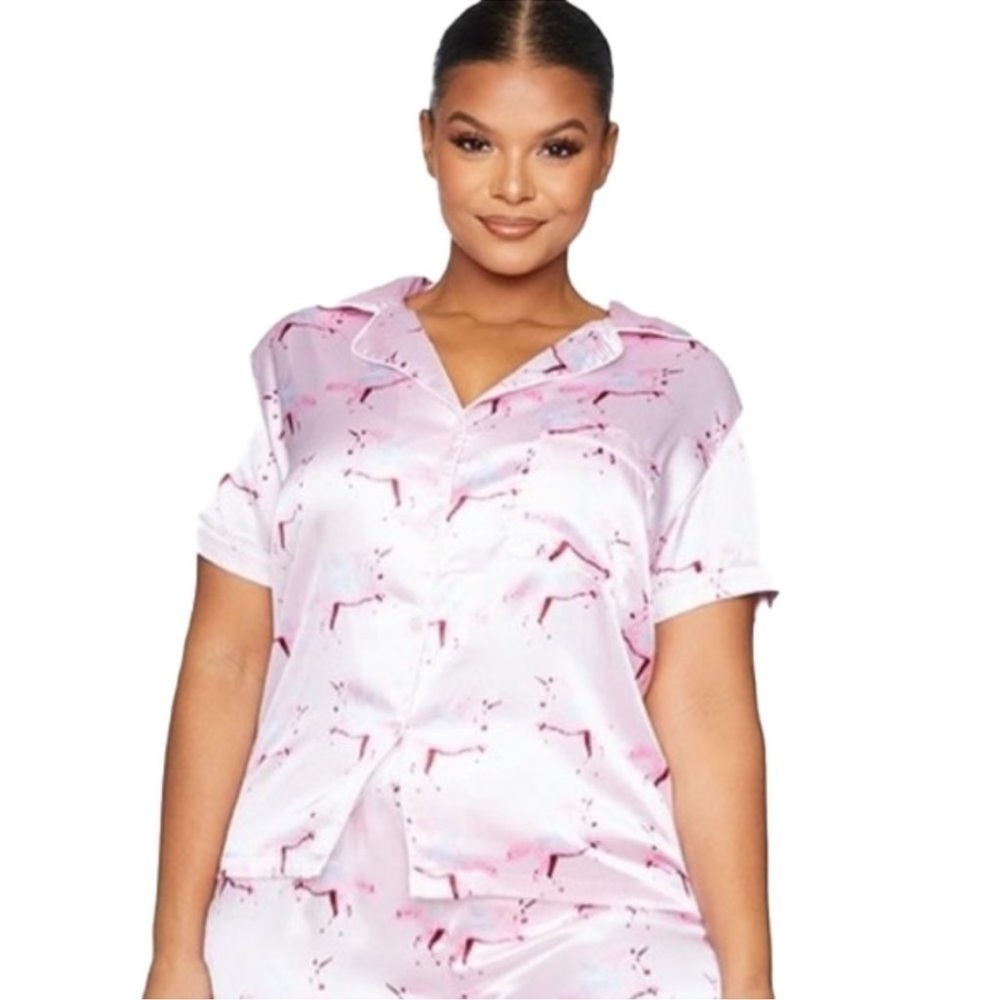 ❤️ 🆕 PRETTY LITTLE THING Pink Unicorn
Print Satin PJ Top Size 16